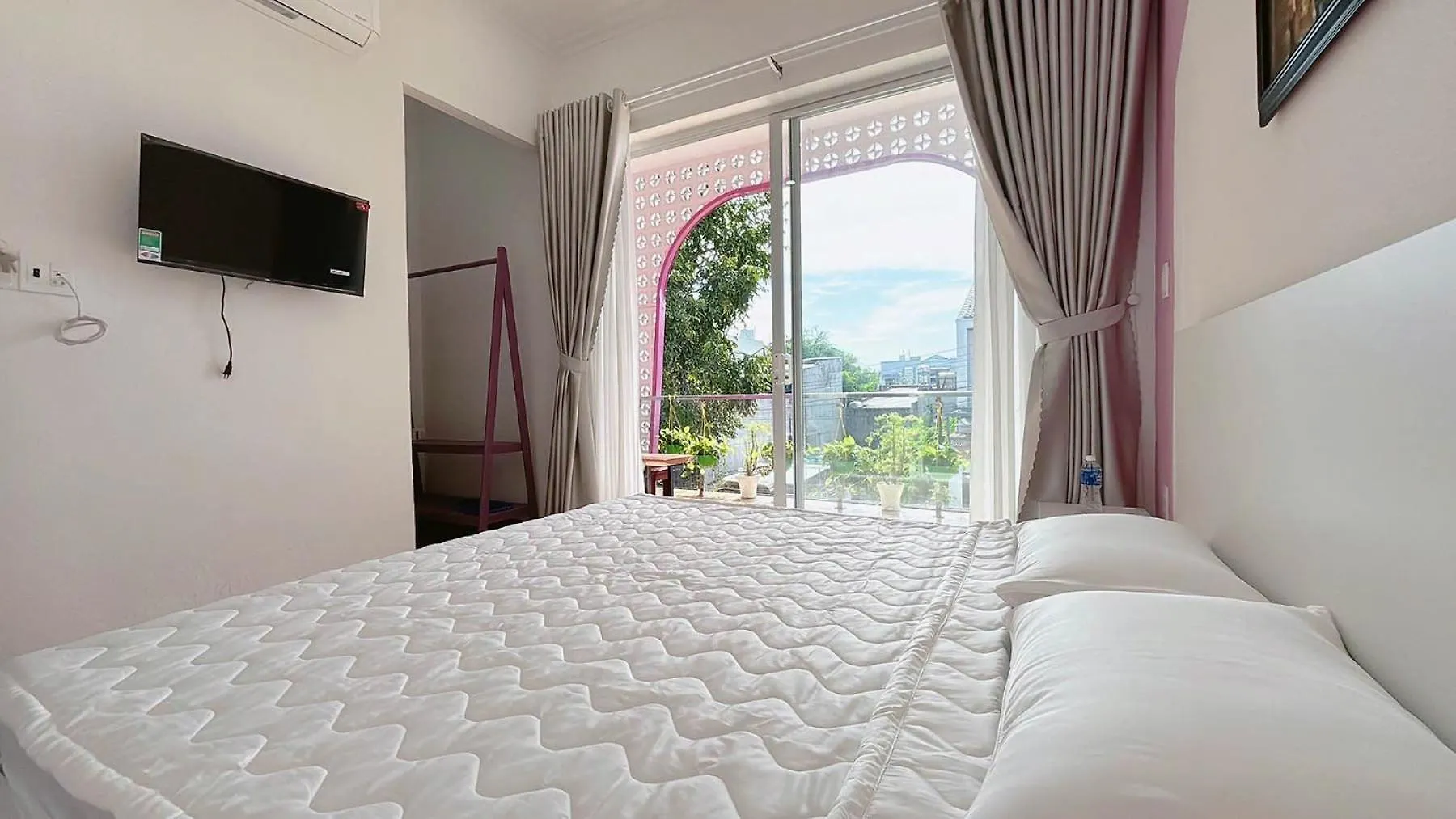 Homestay Nad Nguyen Can Tai Phan Thiet Aparthotel